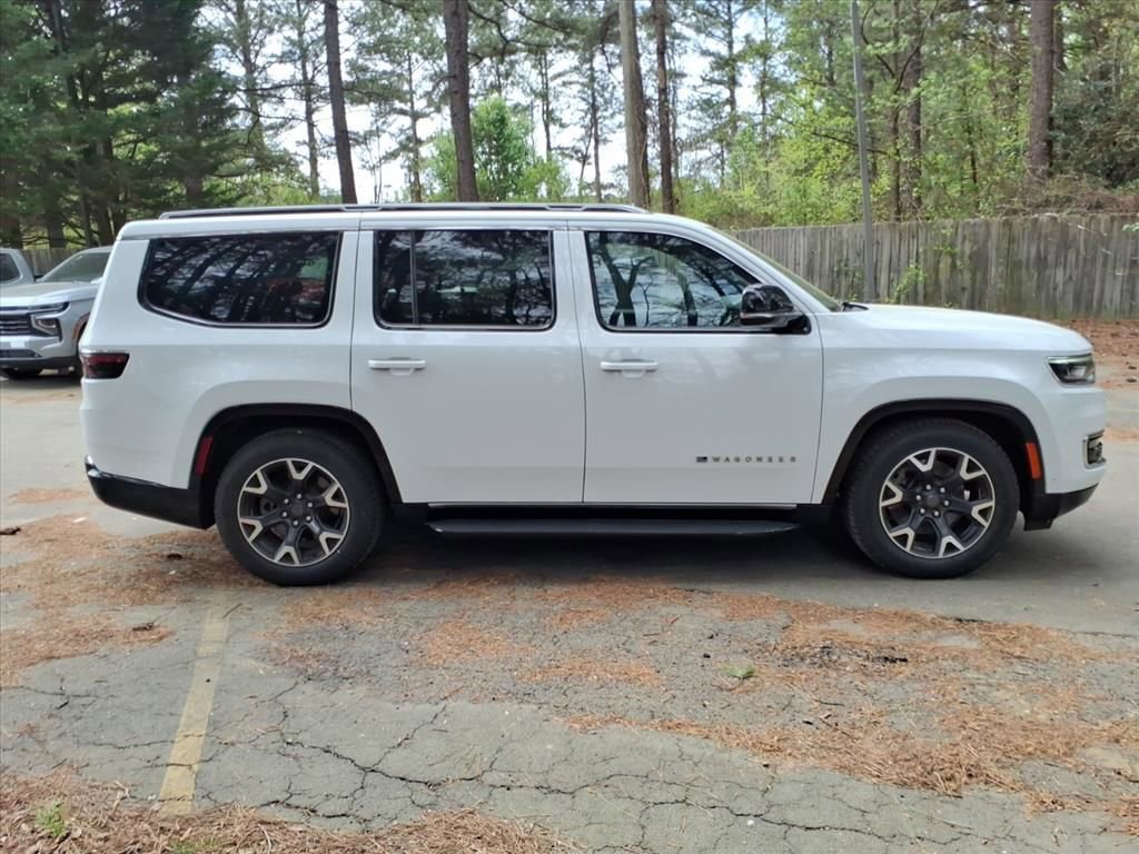 Used 2024 Jeep Wagoneer Series III AWD/4WD image 34