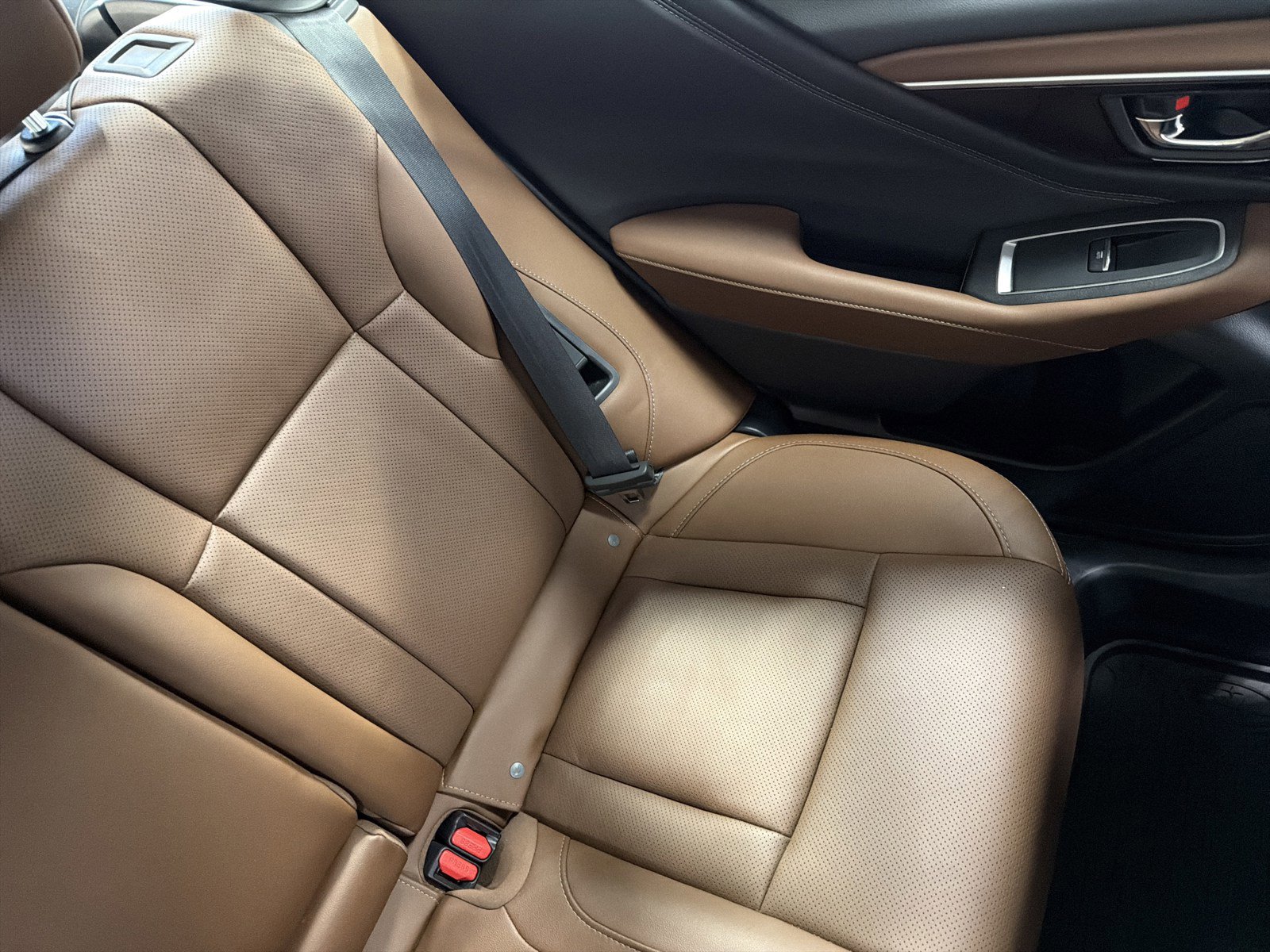 Certified 2025 Subaru Outback Touring w/ Popular Package #2 image 14