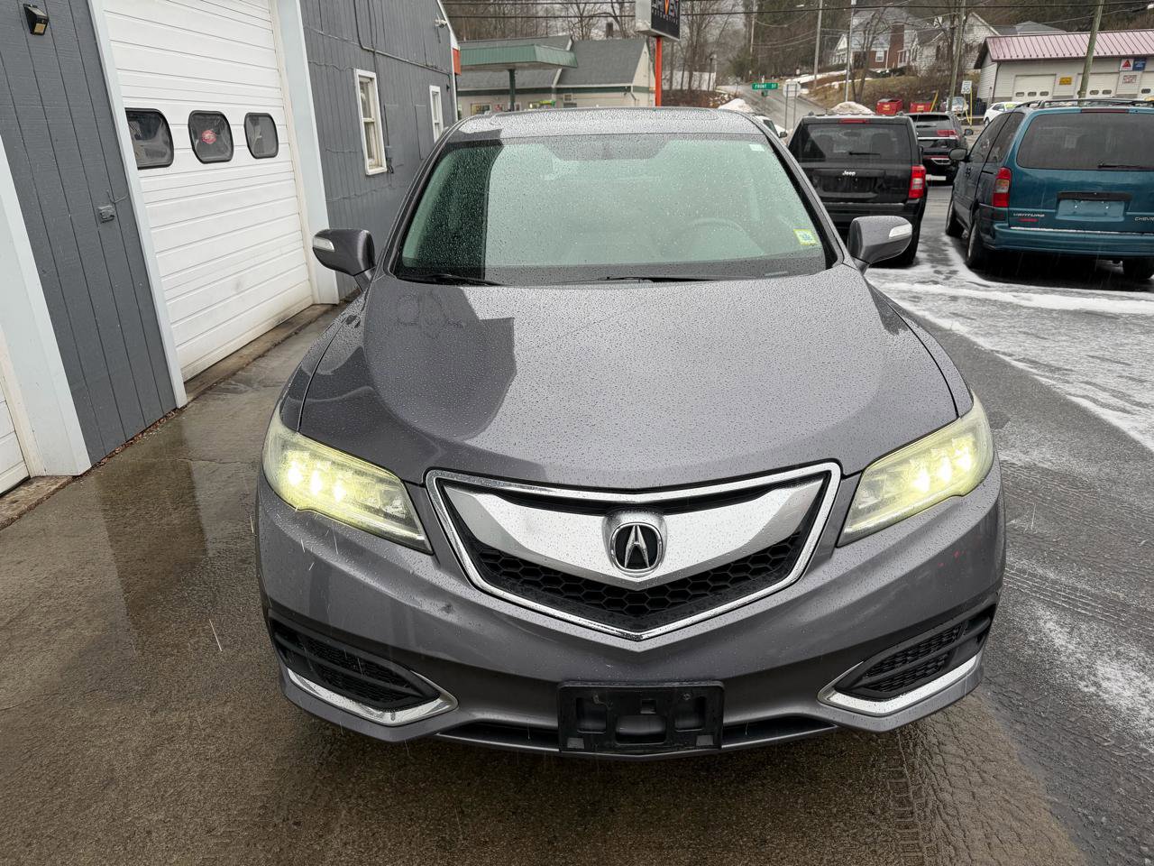 Used 2017 Acura RDX AWD w/ Technology Package image 2