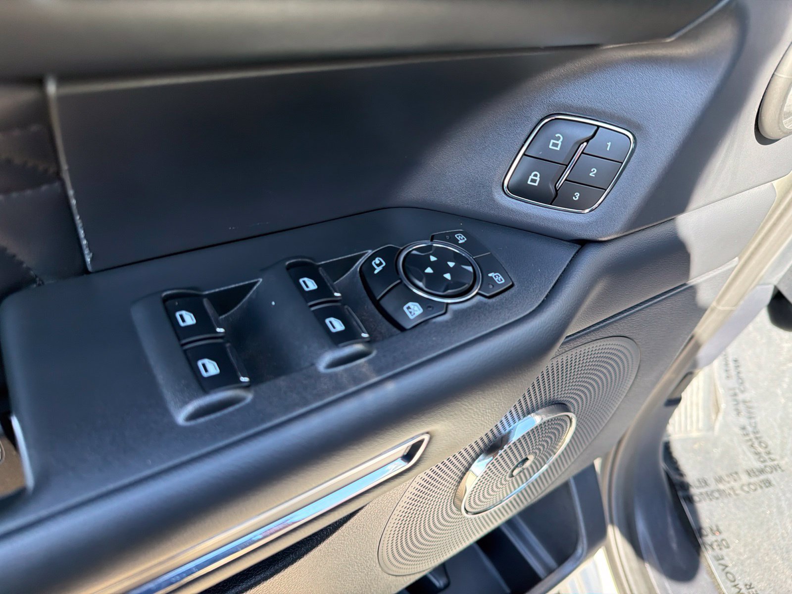 Used 2024 Ford Expedition Platinum RWD image 16