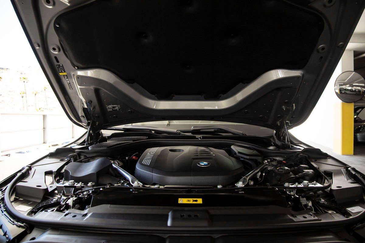 Used 2026 BMW 550e xDrive w/ Premium Package AWD/4WD image 33