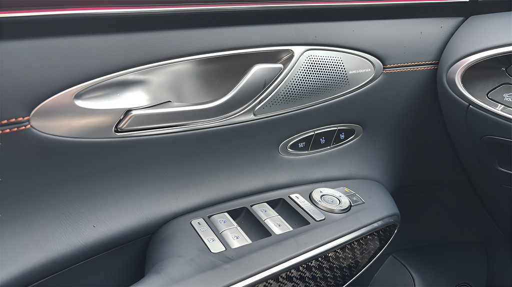 New 2026 Genesis GV70 3.5T Sport Prestige AWD/4WD image 16
