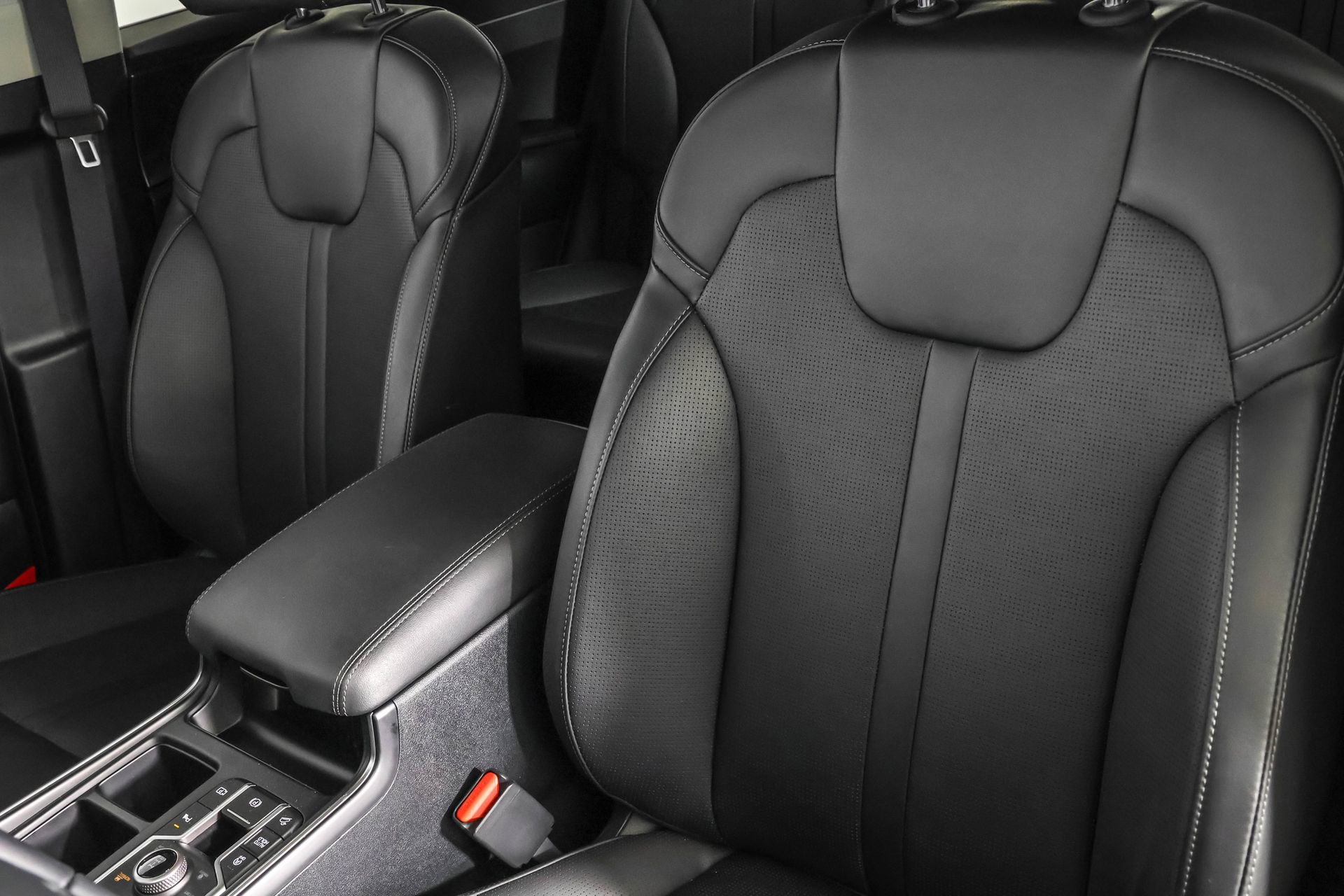 Used 2025 Kia Sorento EX image 25