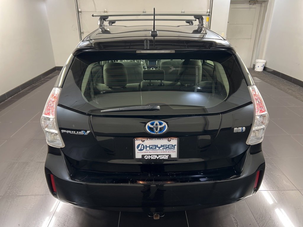 Used 2014 Toyota Prius V Three image 5