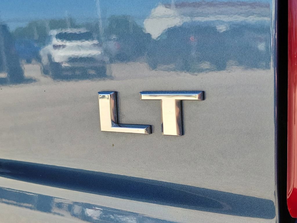 Used 2024 Chevrolet Silverado 1500 LT AWD/4WD image 8