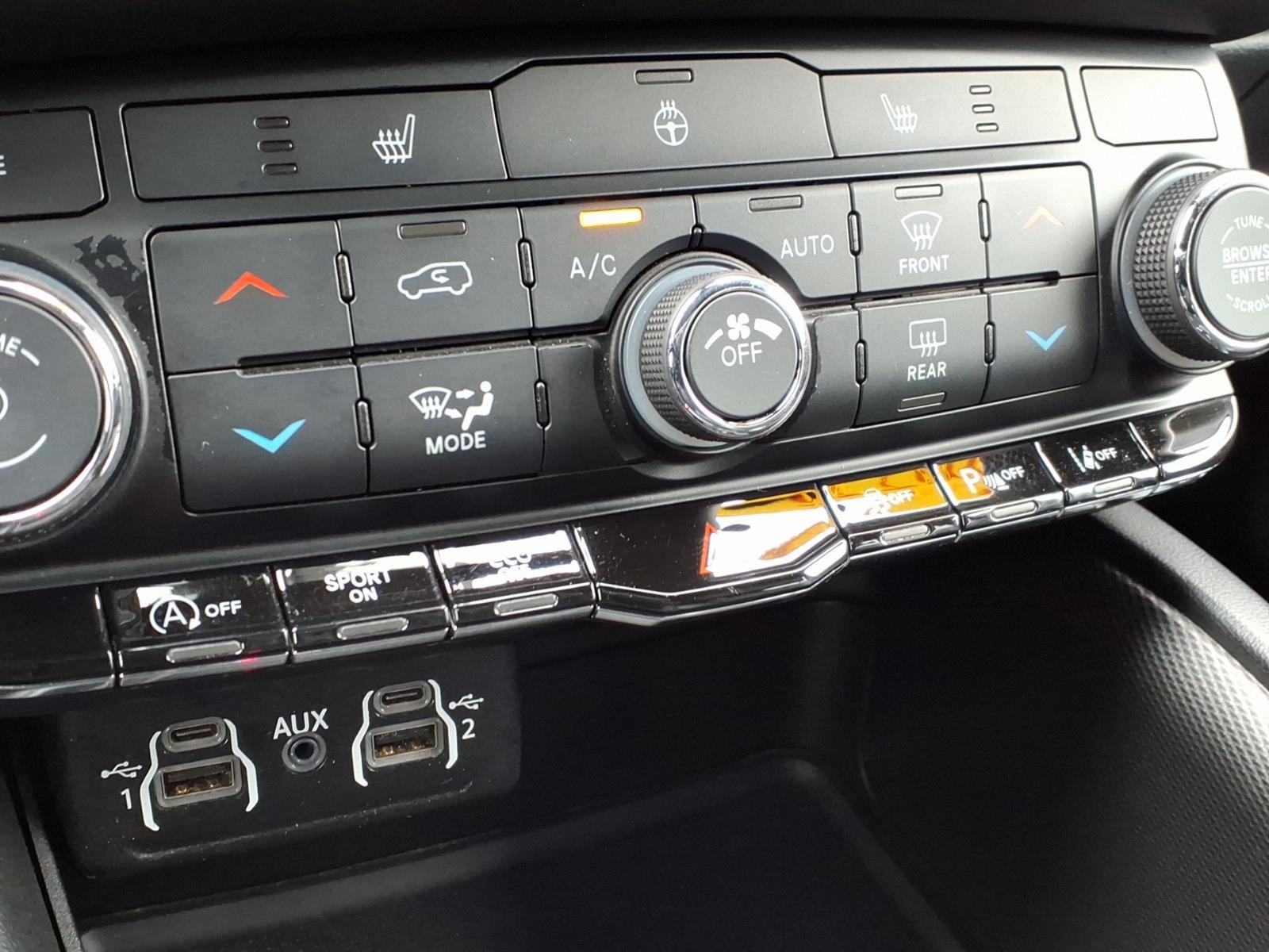 Used 2022 Dodge Durango GT image 24