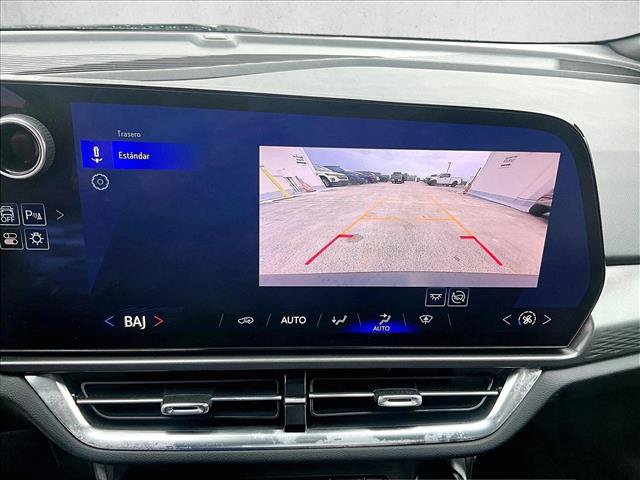 Used 2025 Chevrolet Equinox EV LT FWD image 23