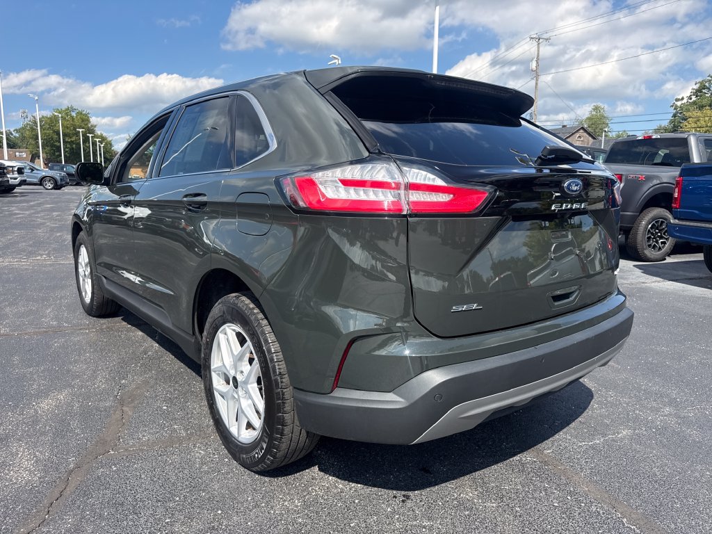 Used 2024 Ford Edge SEL w/ Convenience Package AWD/4WD image 11