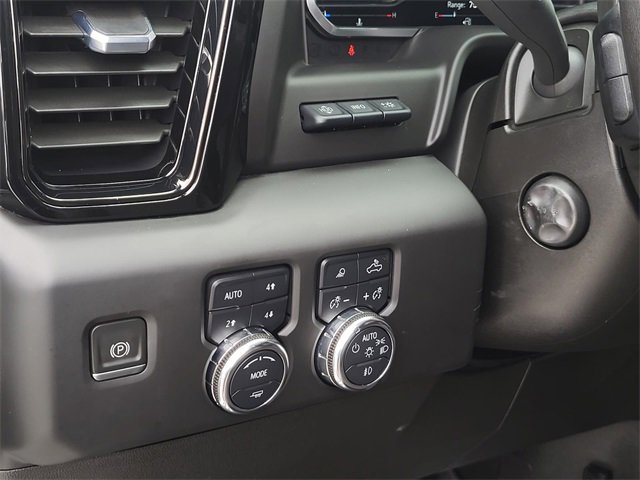 Used 2023 GMC Sierra 1500 AT4 w/ AT4 Premium Package image 19