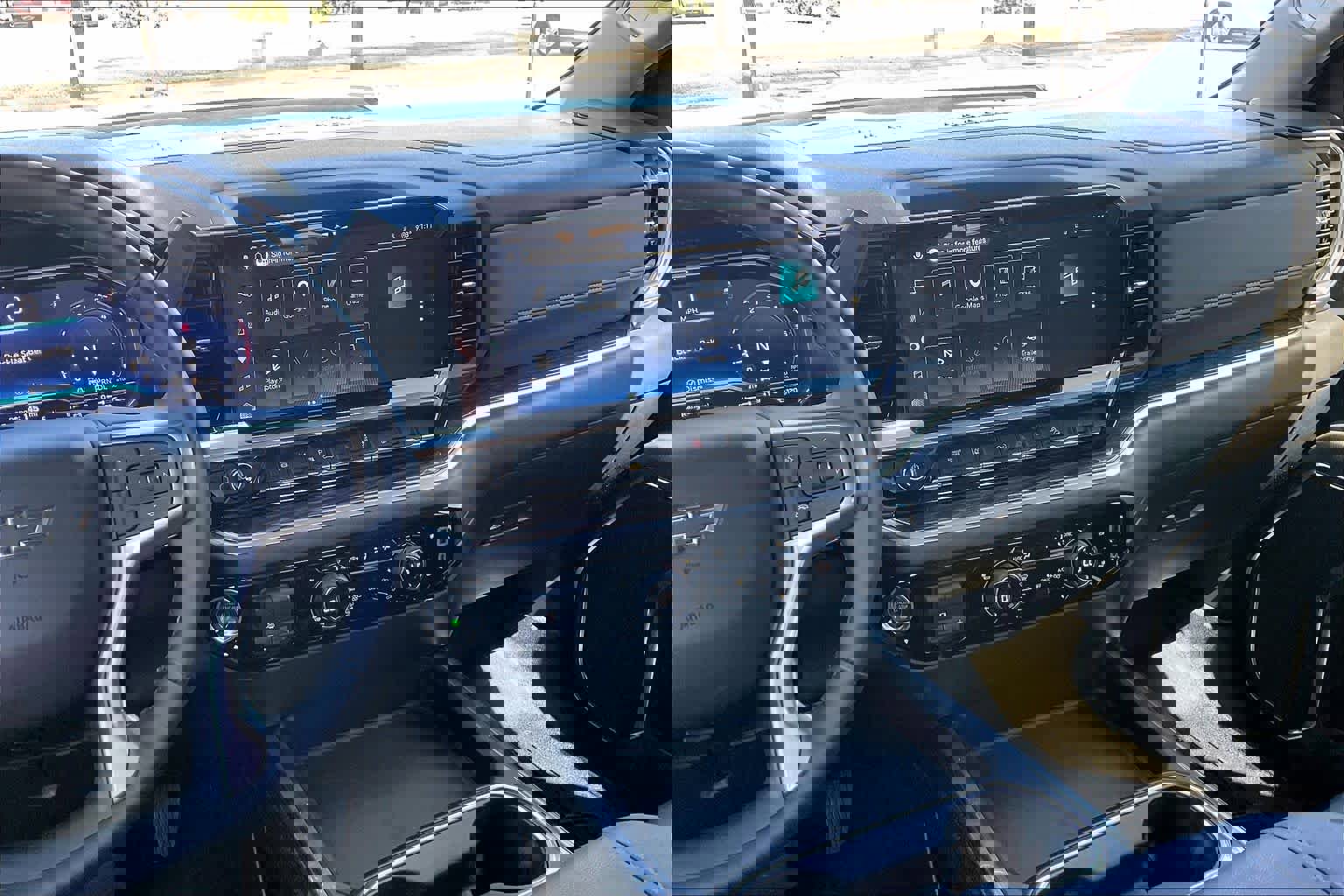 Used 2025 Chevrolet Silverado 2500 LT w/ Trail Boss Package image 7