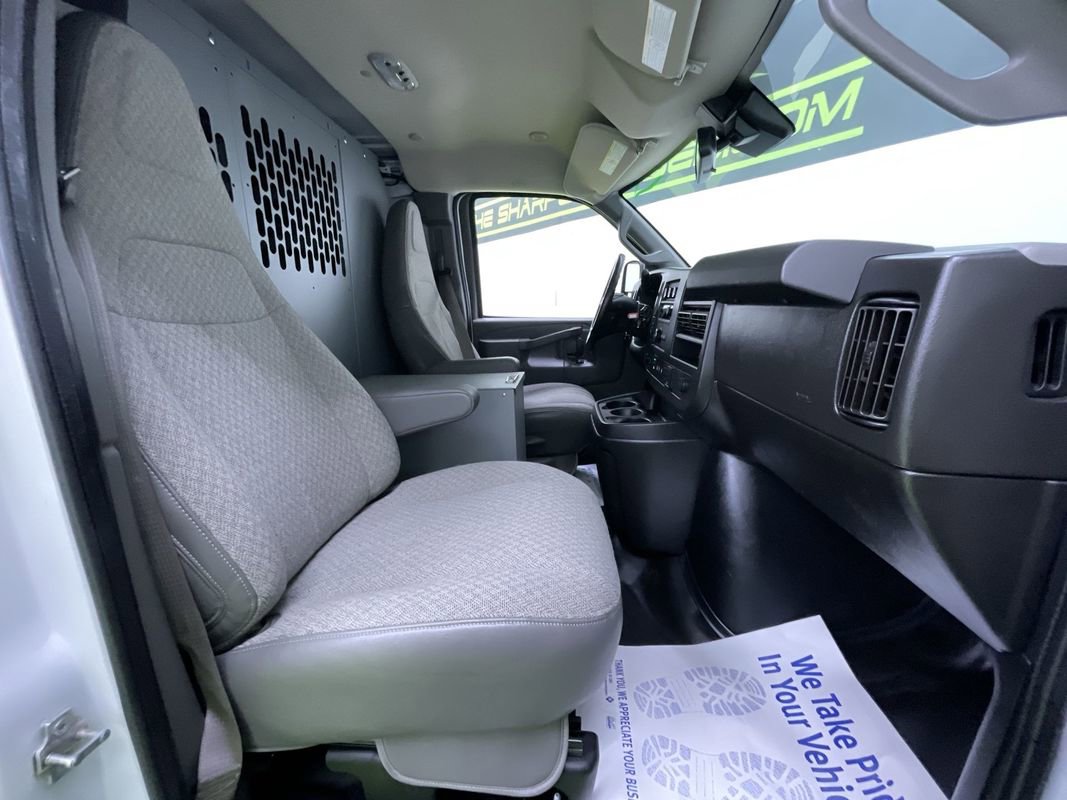 Used 2021 Chevrolet Express 2500 w/ Driver Convenience Package image 27