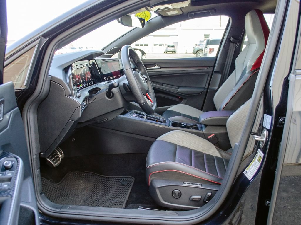 Used 2022 Volkswagen GTI SE FWD image 30