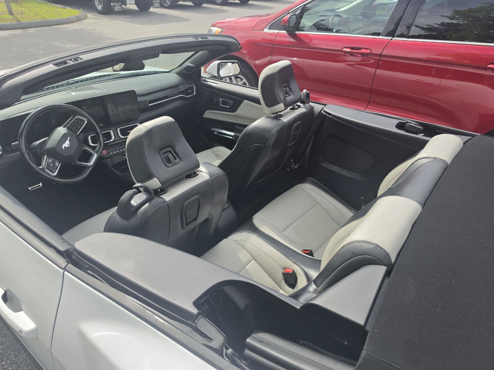 Used 2024 Ford Mustang Premium RWD image 4