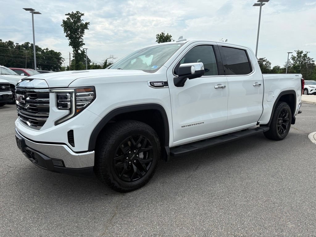 Used 2023 GMC Sierra 1500 SLT AWD/4WD image 8