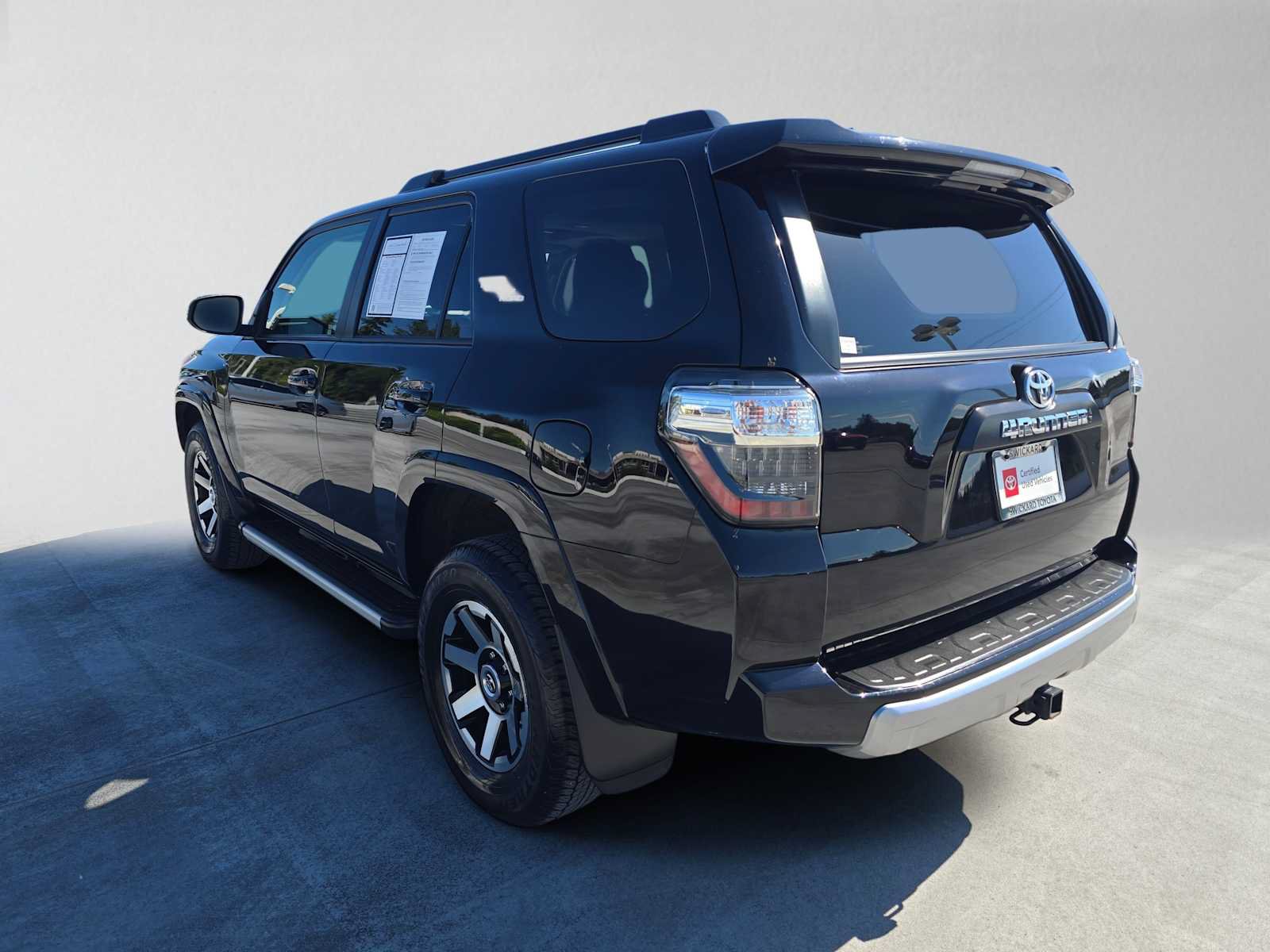 Certified 2023 Toyota 4Runner TRD Off-Road Premium w/ Moonroof Package AWD/4WD image 5