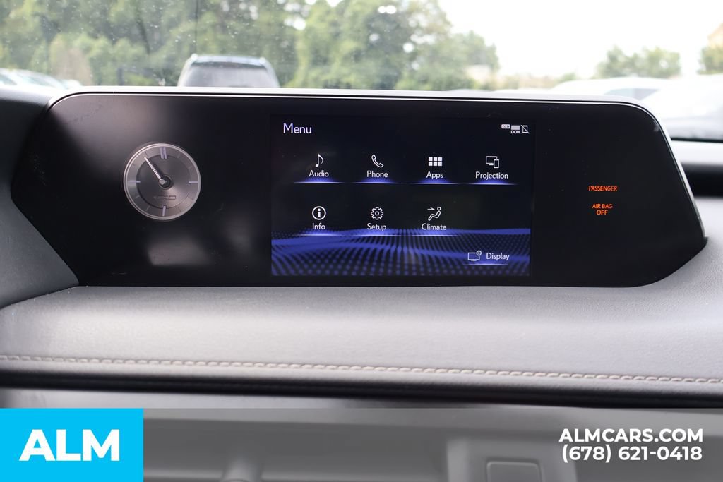 Used 2021 Lexus UX 200 w/ Accessory Package (Z2) FWD image 33