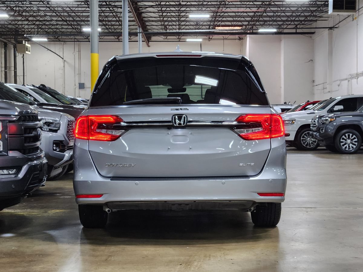 Used 2023 Honda Odyssey Elite image 8