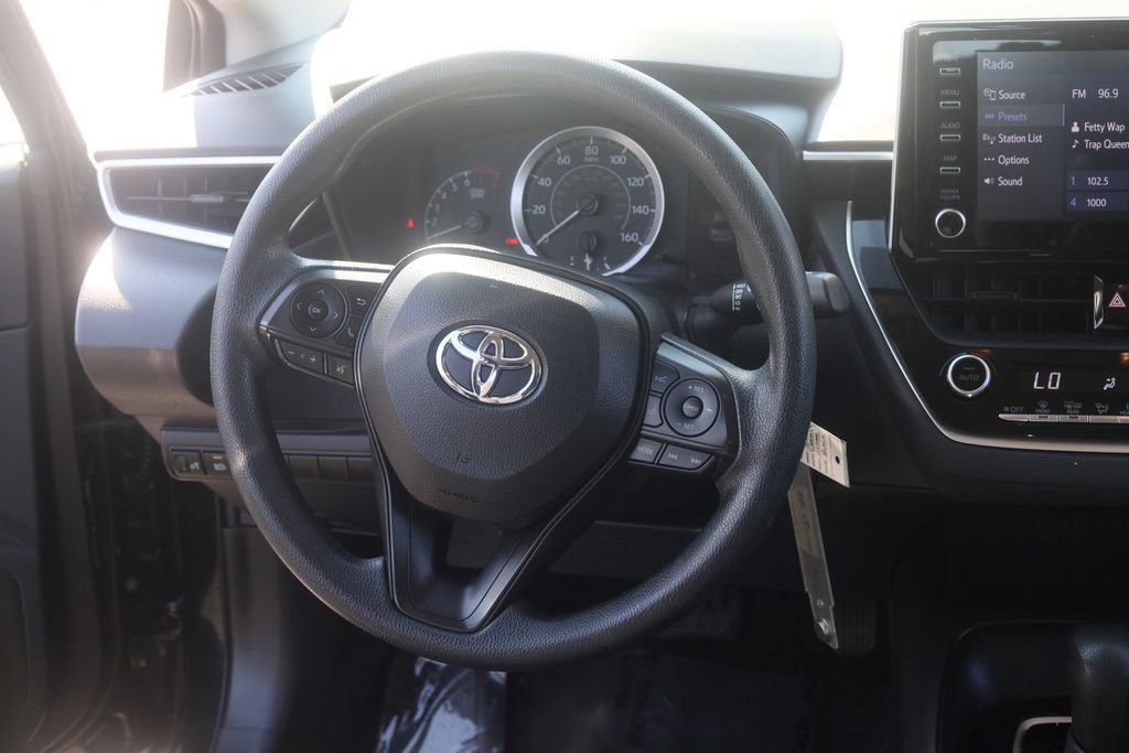 Used 2020 Toyota Corolla LE FWD image 6