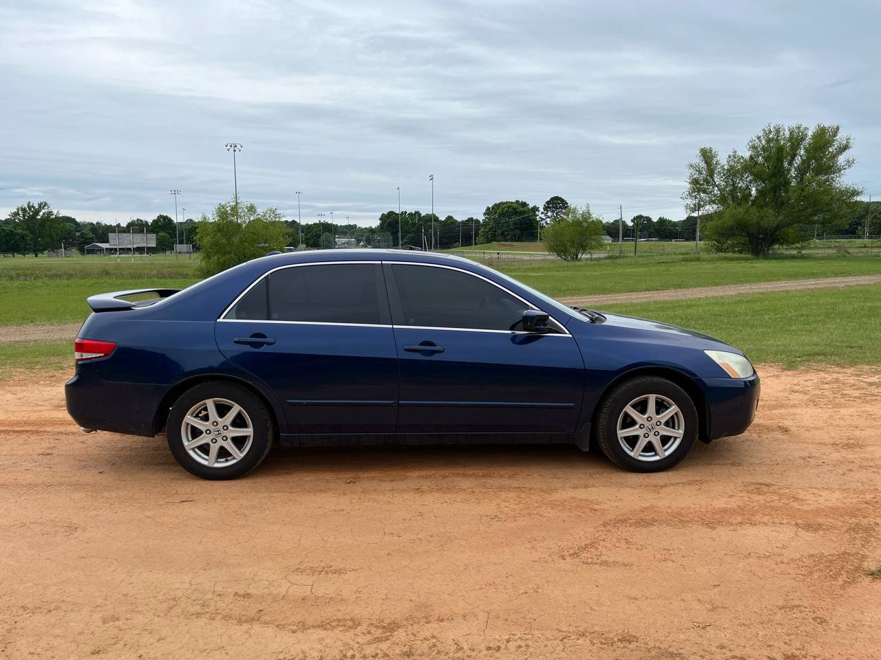 Used 2004 Honda Accord EX image 1