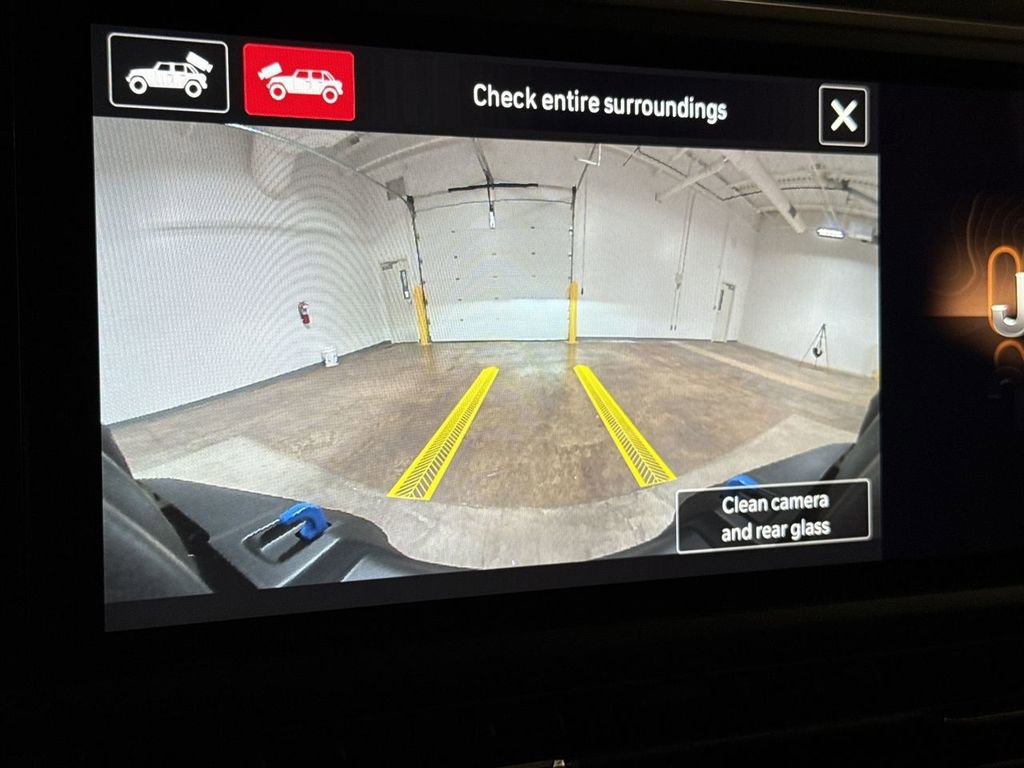 New 2025 Jeep Wrangler Unlimited Rubicon 4xe w/ Technology Group image 16