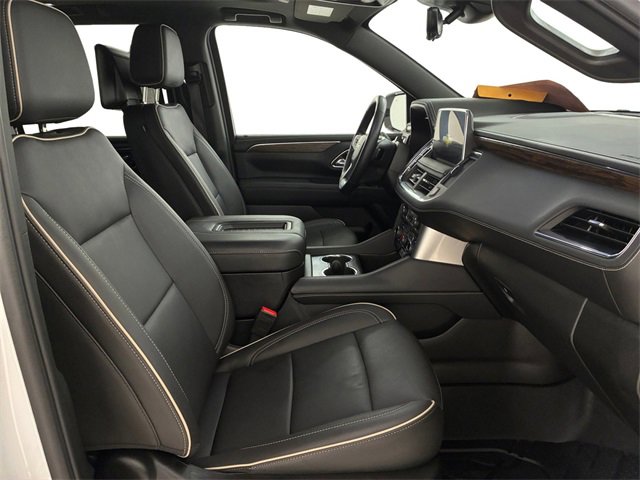Used 2024 Chevrolet Suburban Premier w/ Advanced Technology Package image 14