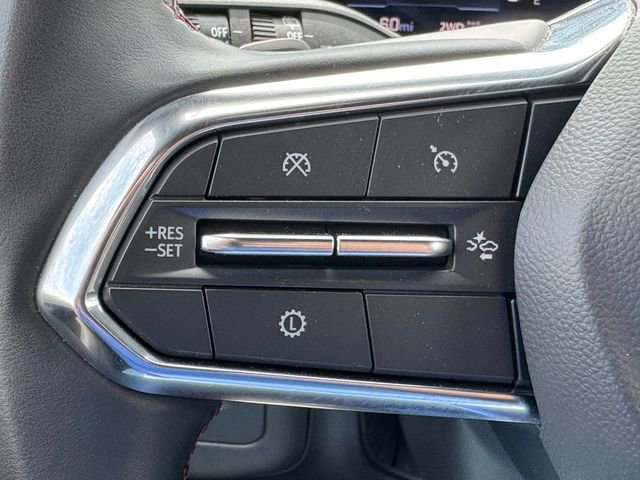 Used 2025 Chevrolet Suburban RST image 22