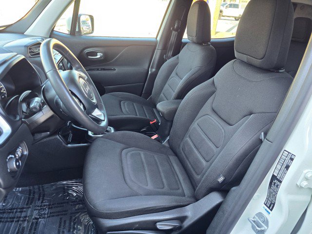 Used 2020 Jeep Renegade Latitude image 12