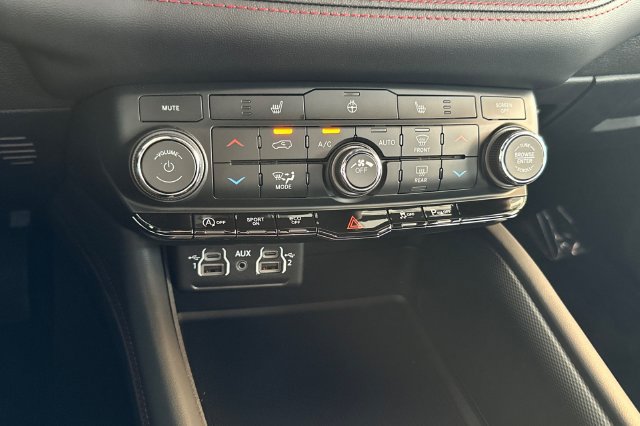 New 2026 Dodge Durango GT w/ Blacktop Package RWD image 20