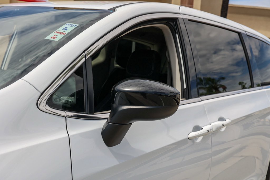 Used 2024 Chrysler Voyager LX FWD image 13