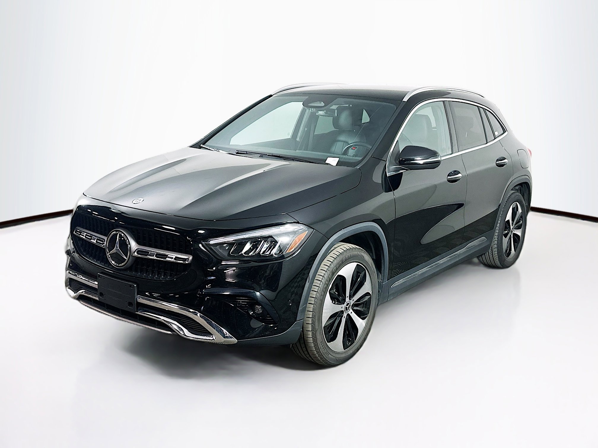 Used 2025 Mercedes-Benz GLA 250 4MATIC image 3