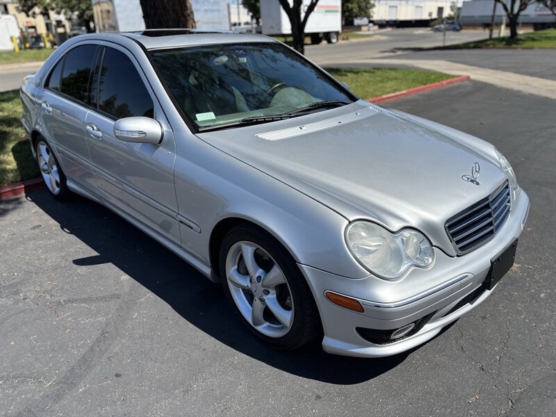 Used 2006 Mercedes-Benz C 350 Sedan image 3