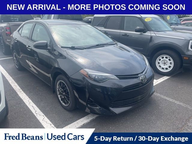 Used 2018 Toyota Corolla LE FWD image 1