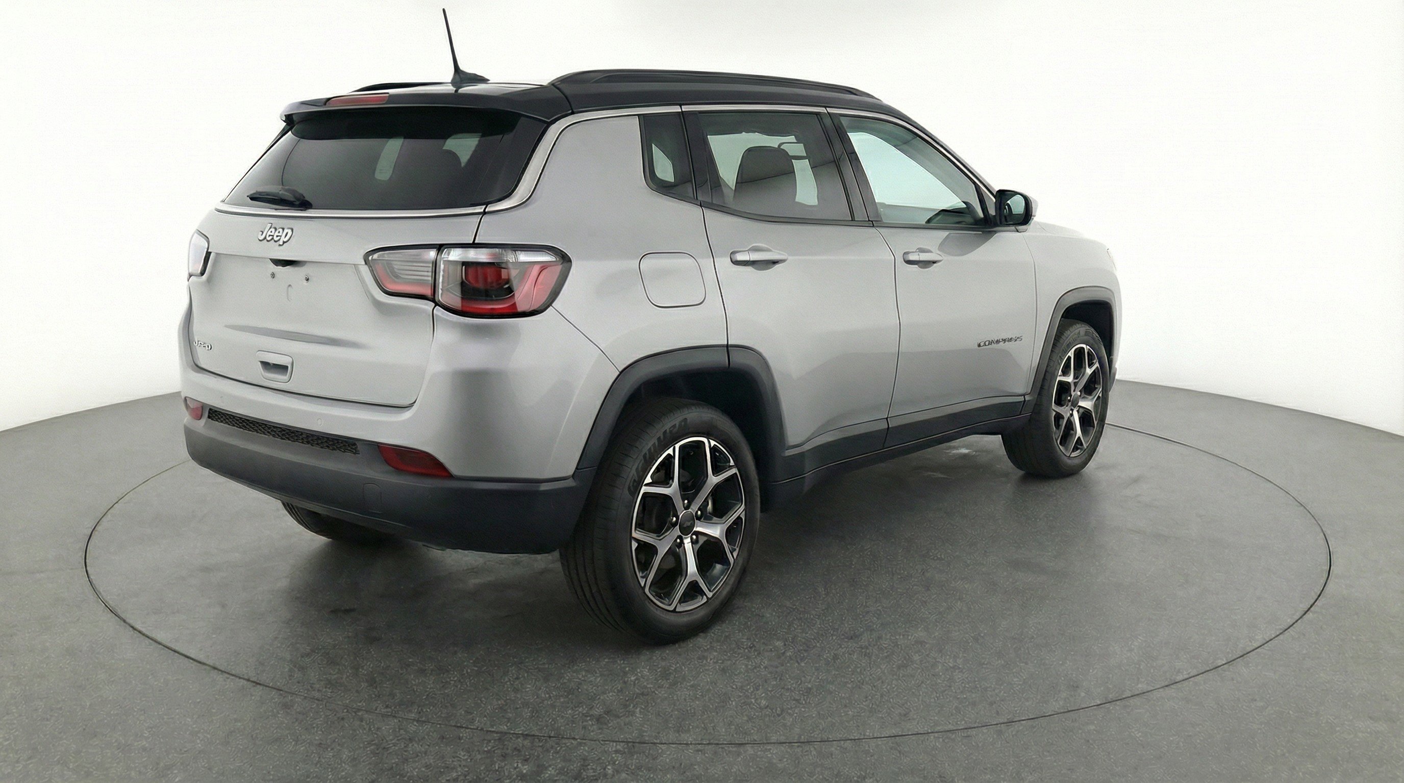 Used 2025 Jeep Compass Limited AWD/4WD image 9