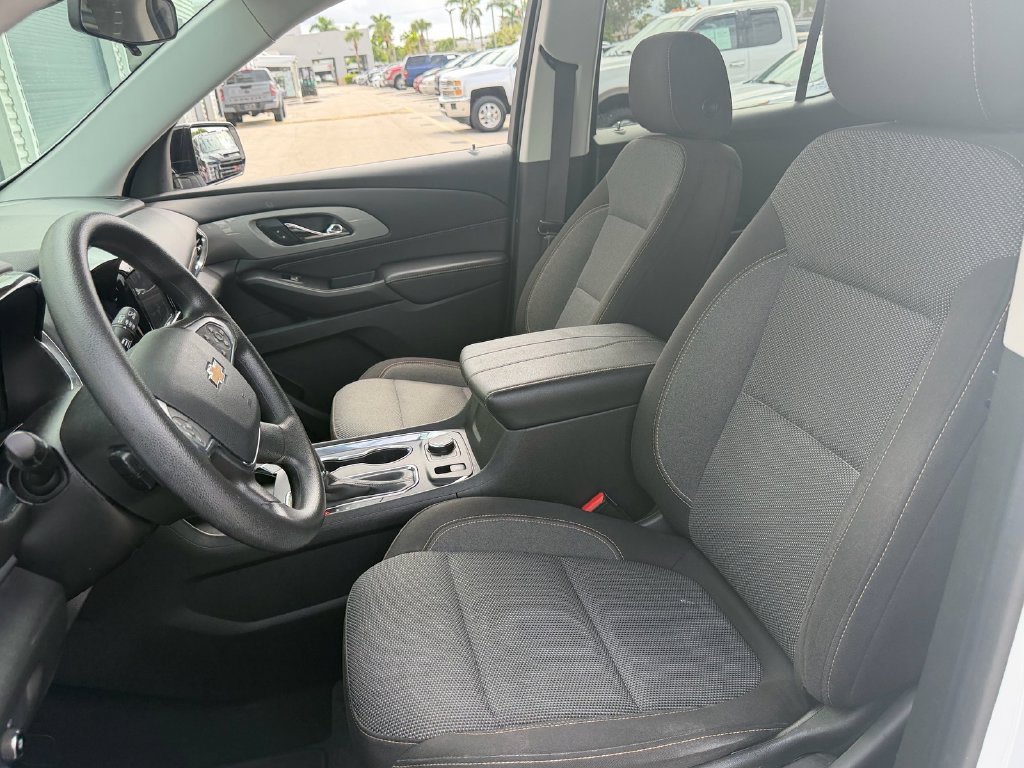 Used 2020 Chevrolet Traverse LS FWD image 10