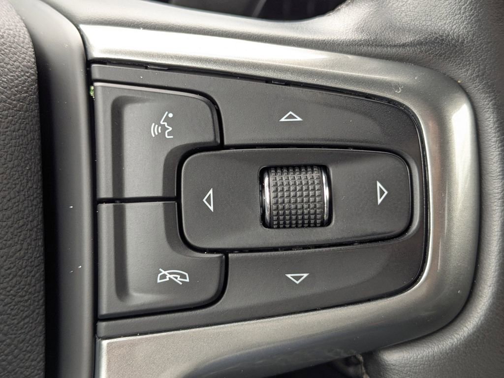 Used 2024 Chevrolet Silverado 3500 LT image 26