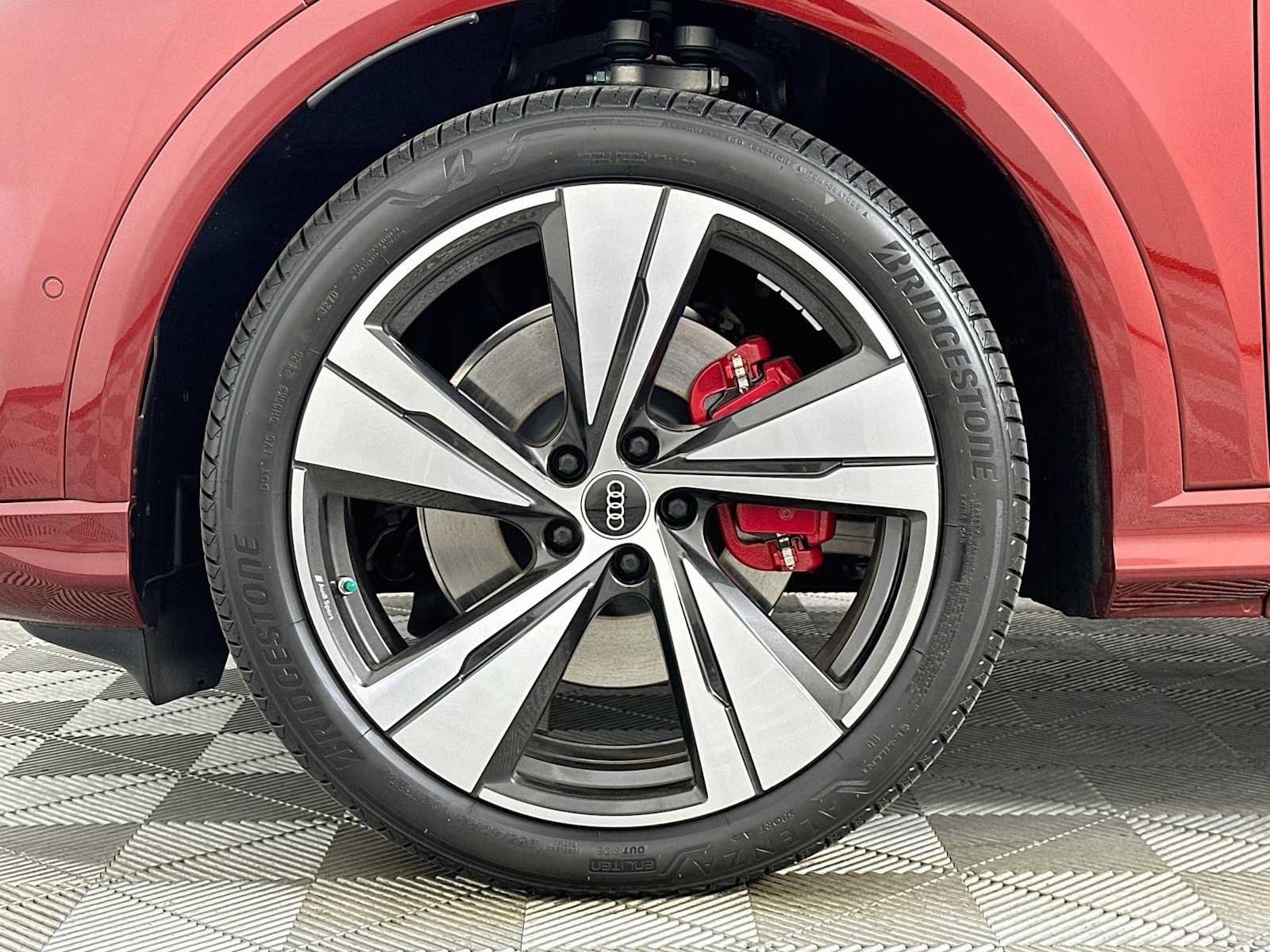 New 2026 Audi SQ5 Prestige AWD/4WD image 29