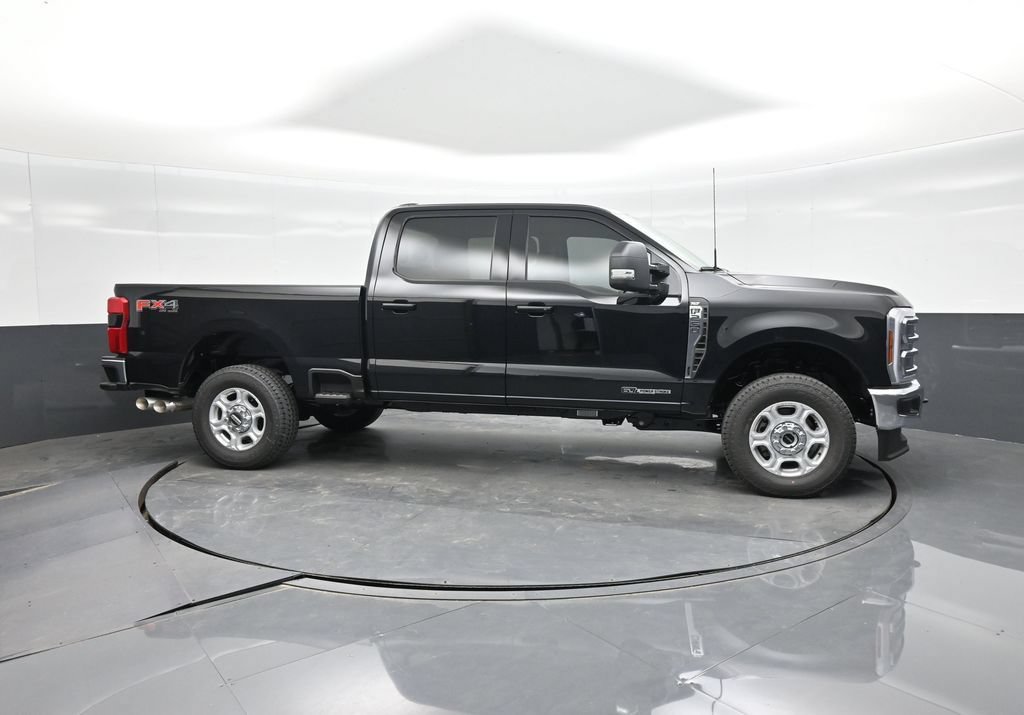 New 2026 Ford F250 XLT w/ XLT Premium Package AWD/4WD image 11