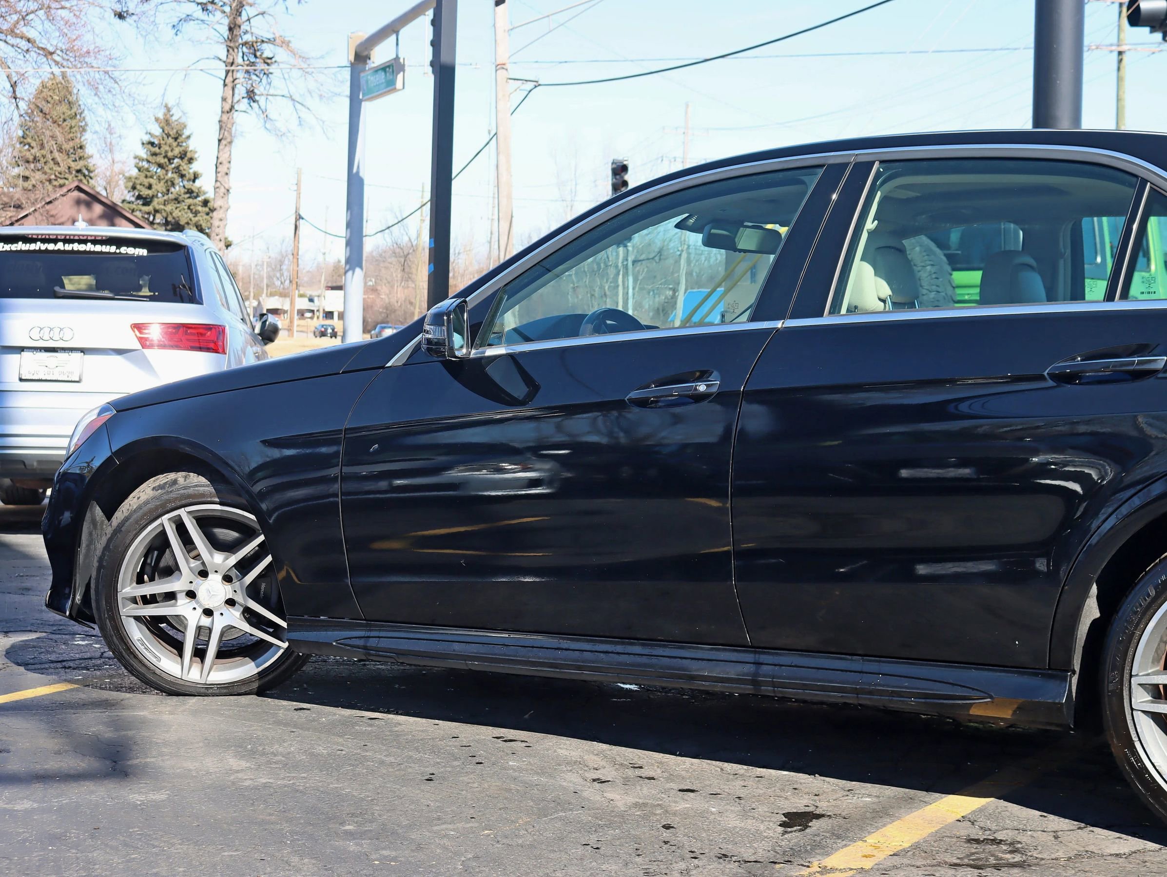Used 2014 Mercedes-Benz E 350 4MATIC Sedan image 13