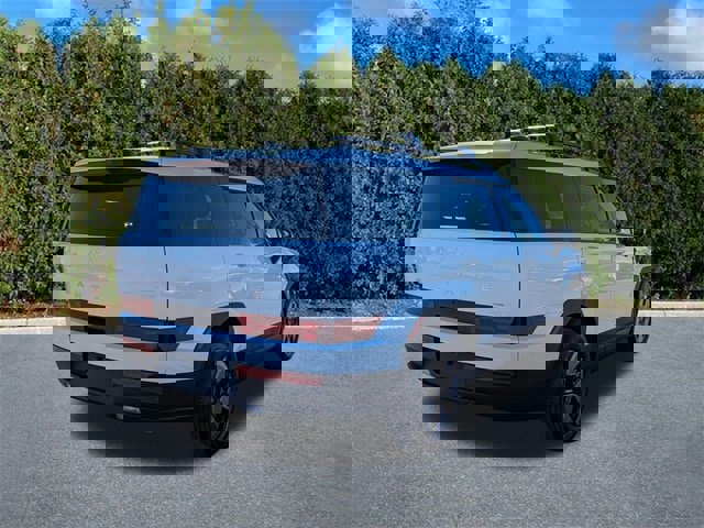 Certified 2025 Hyundai Santa Fe SEL image 4