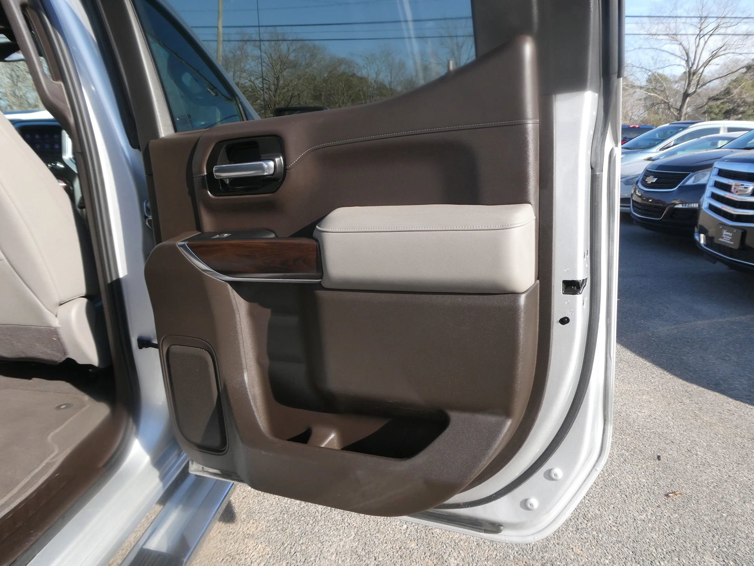 Used 2022 GMC Sierra 1500 SLT w/ SLT Convenience Package image 25