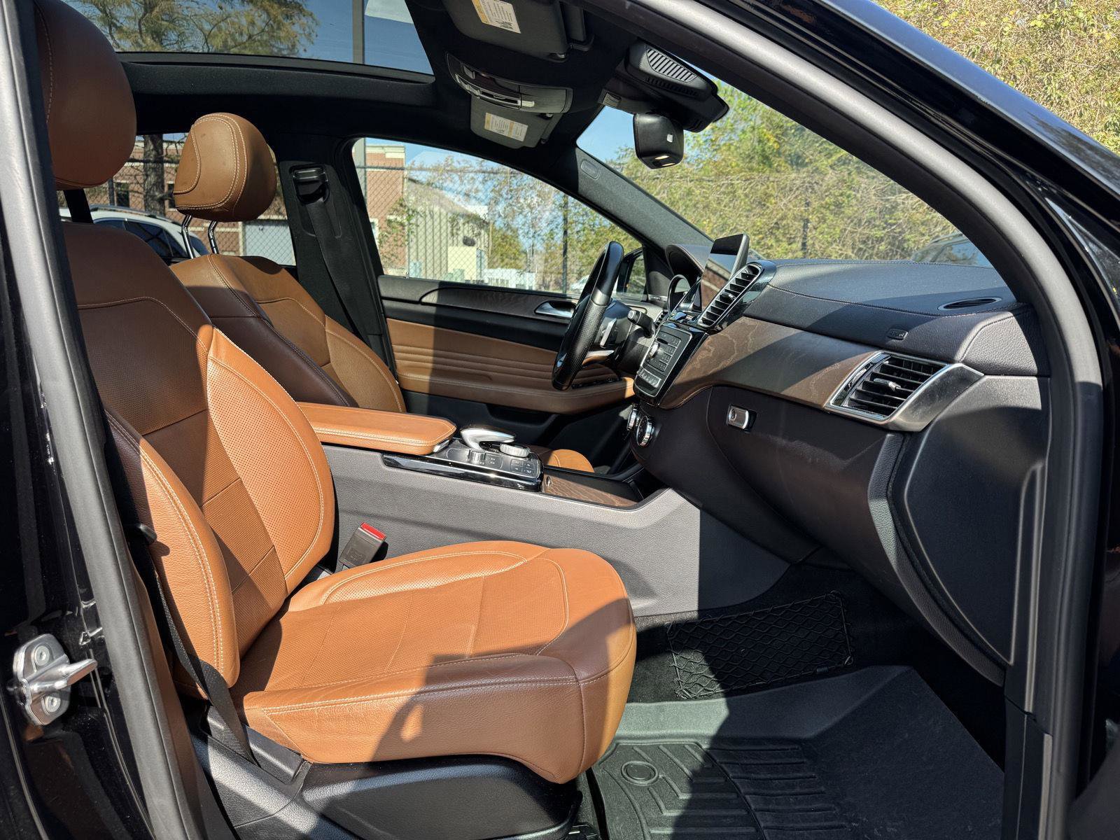 Certified 2019 Mercedes-Benz GLE 43 AMG 4MATIC Coupe image 32