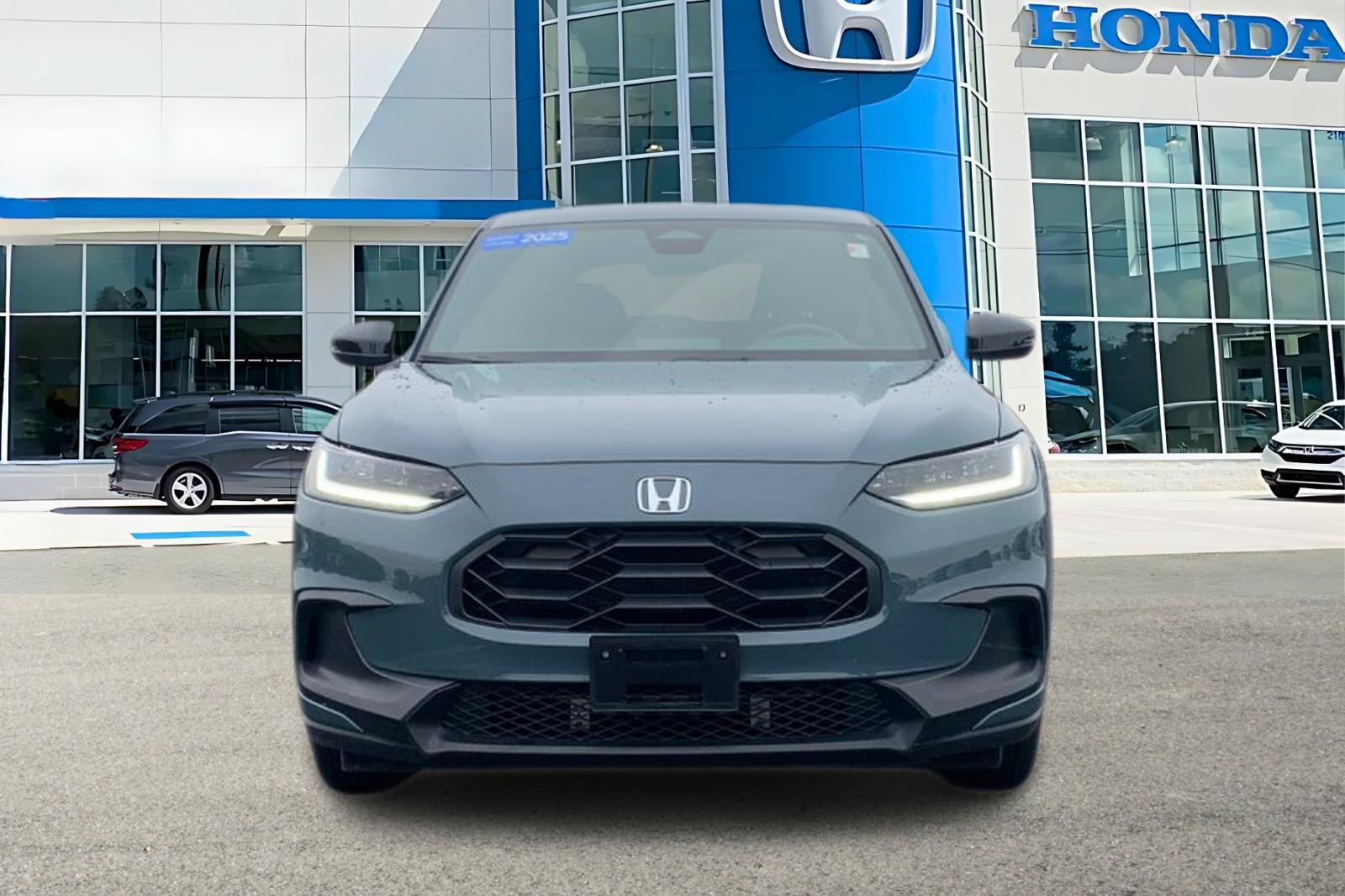 Used 2025 Honda HR-V Sport image 8