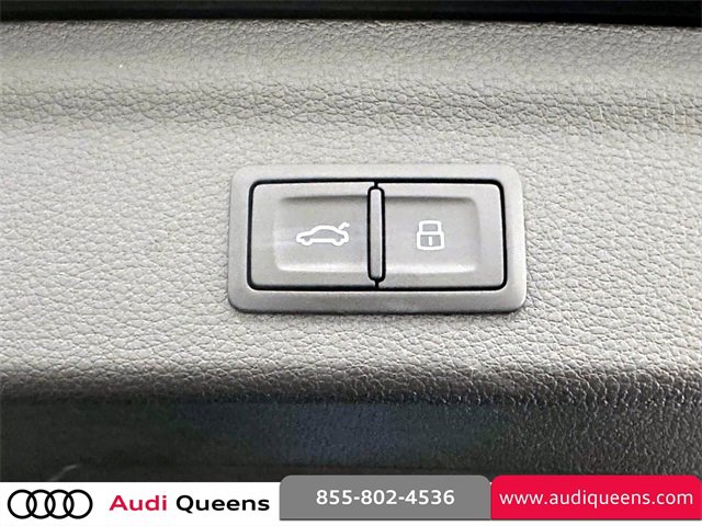 Certified 2025 Audi Q3 2.0T Premium Plus w/ Premium Plus Package image 11