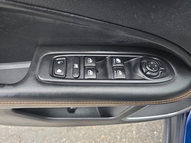 Used 2020 Jeep Compass Limited image 23