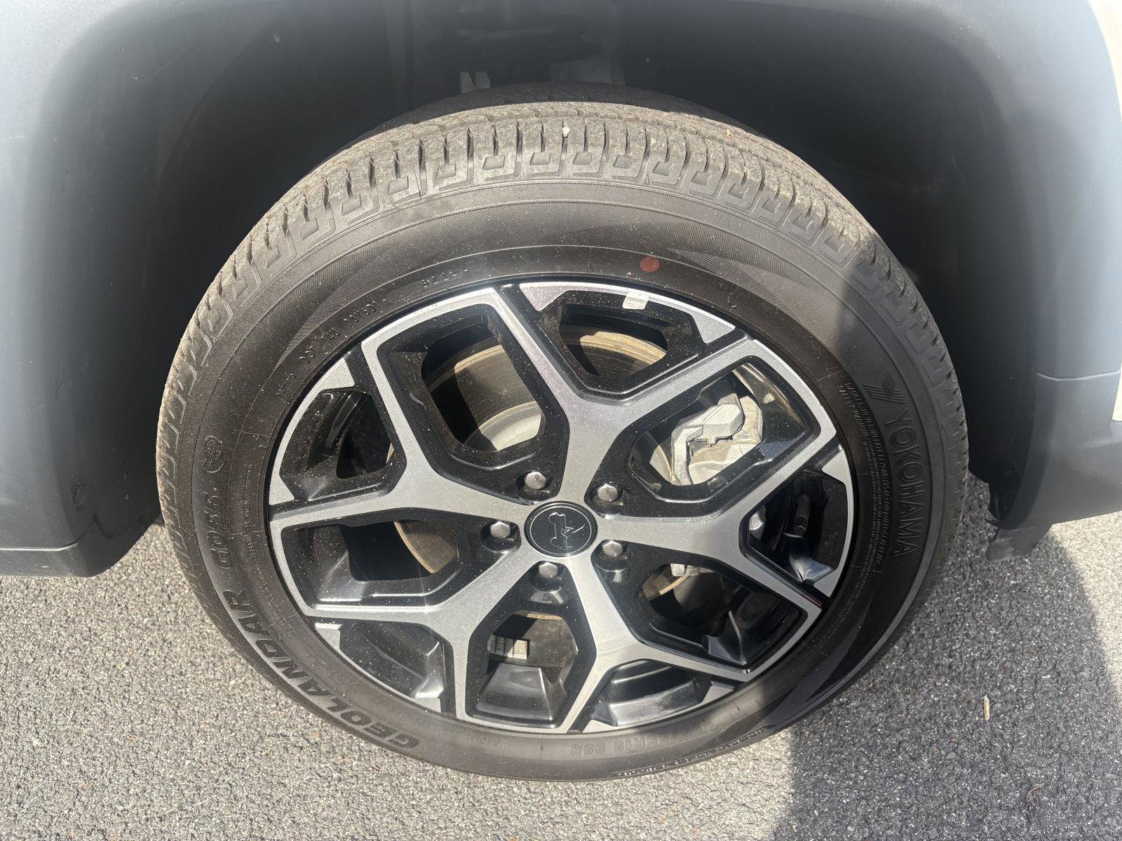 Used 2025 Jeep Compass Limited image 11