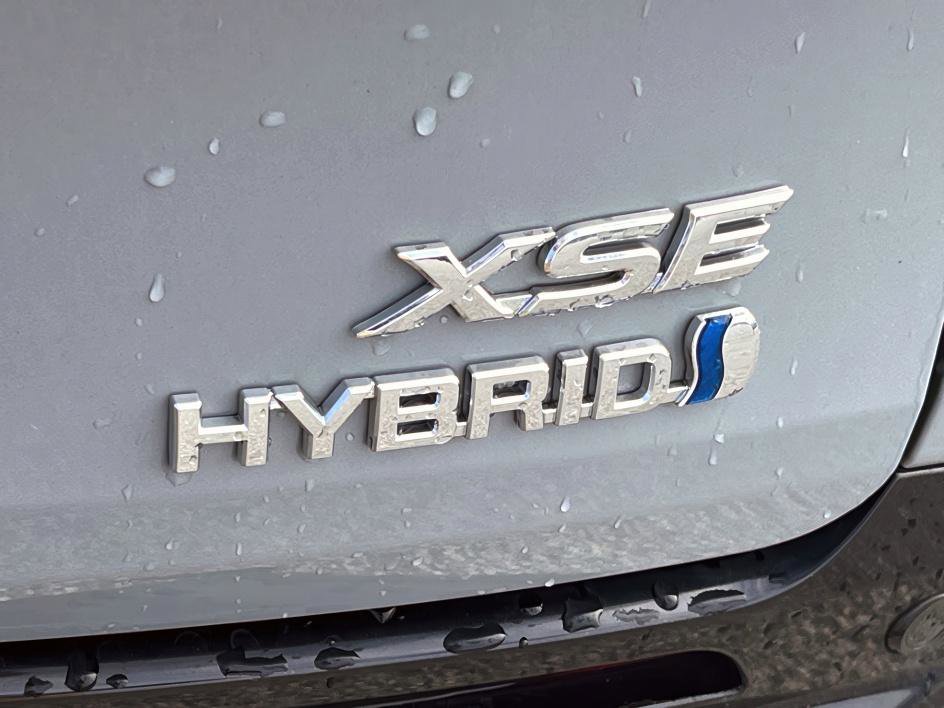 Certified 2024 Toyota Sienna XSE image 10