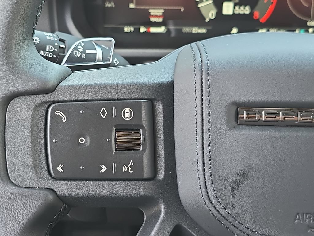 New 2026 Land Rover Defender 110 OCTA AWD/4WD image 18
