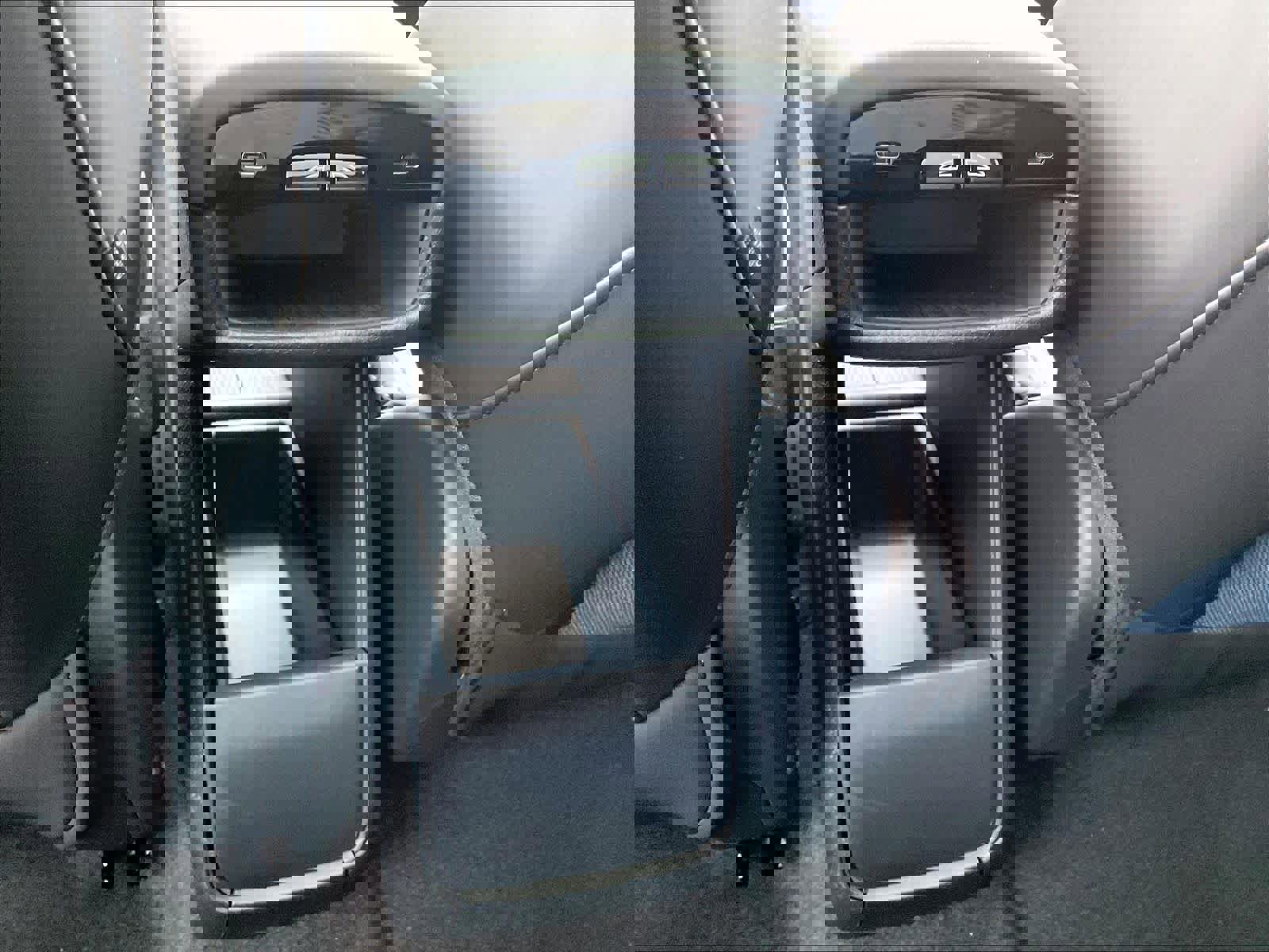 New 2026 Volvo EX30 Plus w/ Climate Package image 16