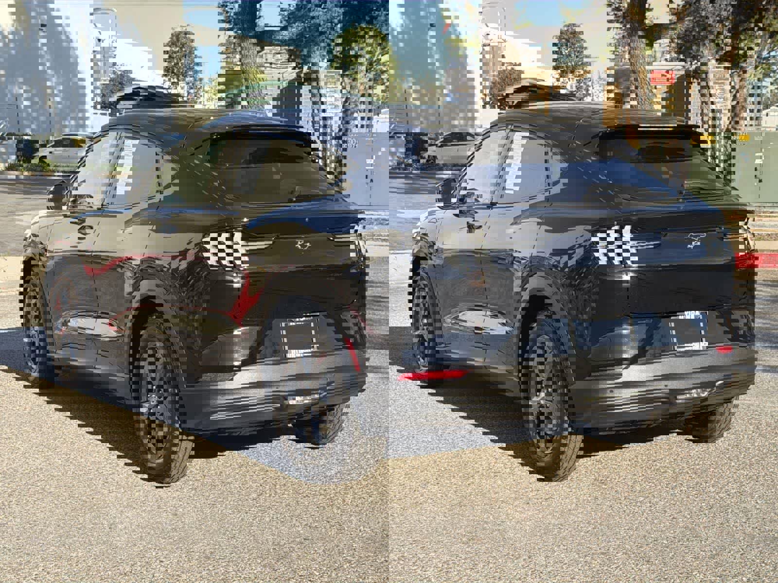 Used 2022 Ford Mustang Mach-E Select image 4