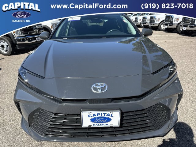 Used 2025 Toyota Camry LE FWD image 10